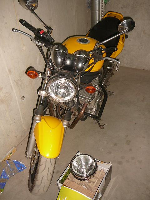 P1110665.JPG - wymiana lampy z angielskiej na europejską